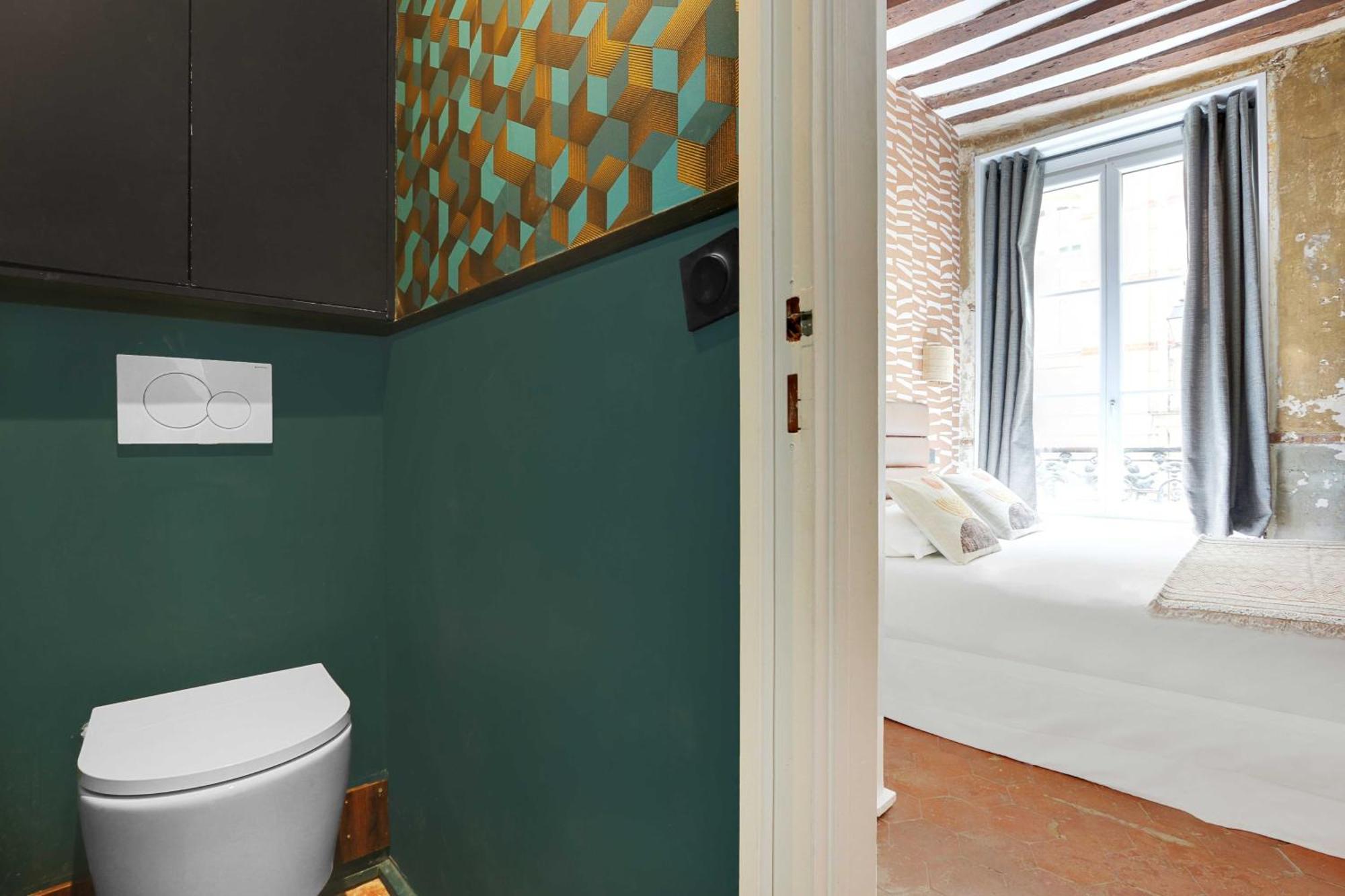 Appartement Refinement & Parisian Charm - Marais Paris